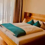 Biancas Luxury Close Ischgl & Pool Ganze Apartamento *