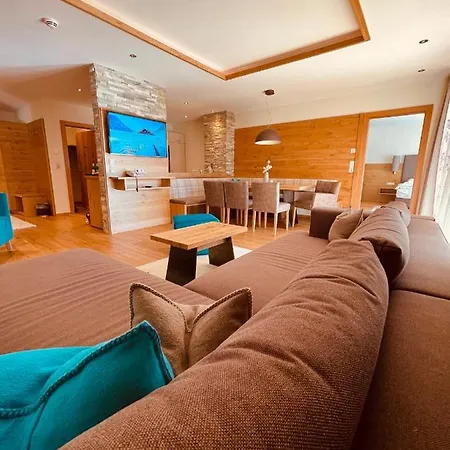 Biancas Luxury Close Ischgl & Pool Ganze