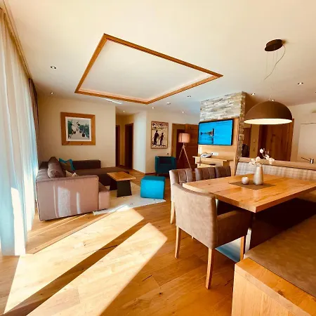 Biancas Luxury Close Ischgl & Pool Ganze Apartman *