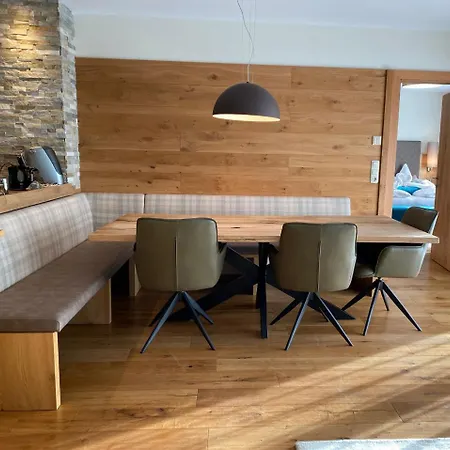 Biancas Luxury Close Ischgl & Pool Ganze Appartamento