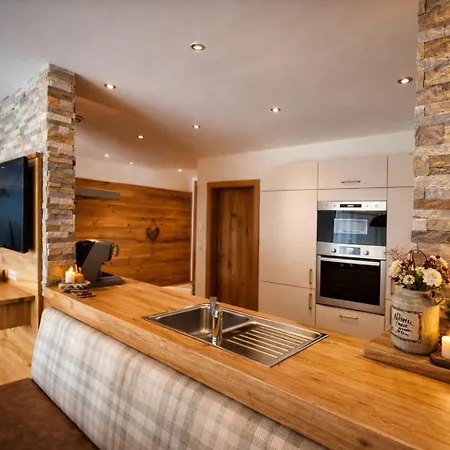 Biancas Luxury Close Ischgl & Pool Ganze Apartment Kappl (Landeck)