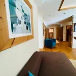 Biancas Luxury Close Ischgl & Pool Ganze