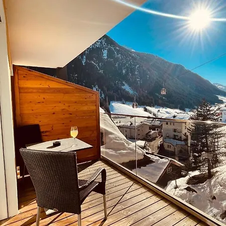 Daire Biancas Luxury Close Ischgl & Pool Ganze *