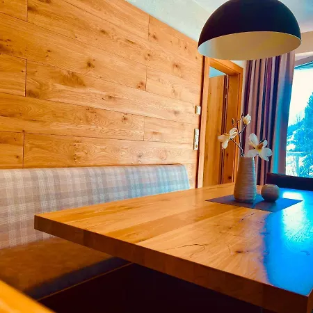 Daire Biancas Luxury Close Ischgl & Pool Ganze *