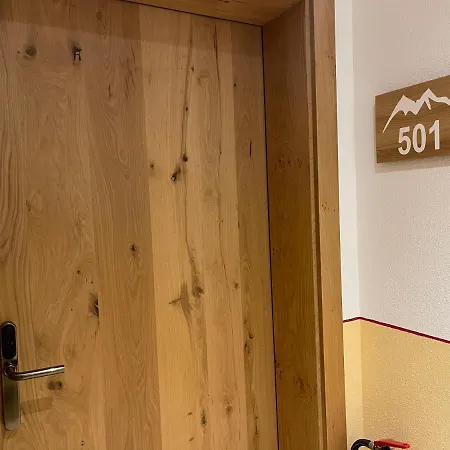 Biancas Luxury Close Ischgl & Pool Ganze * كابل