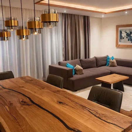 Biancas Luxury Close Ischgl & Pool Ganze * كابل
