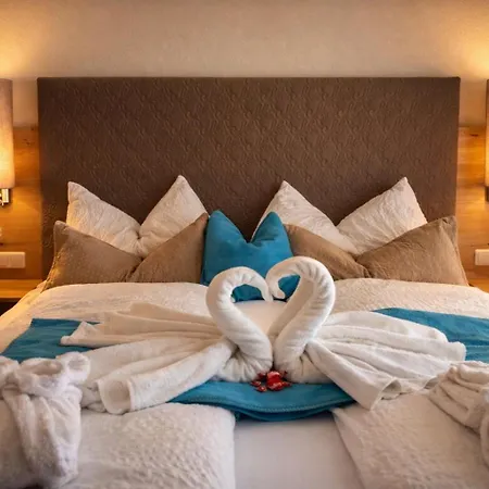Biancas Luxury Close Ischgl & Pool Ganze